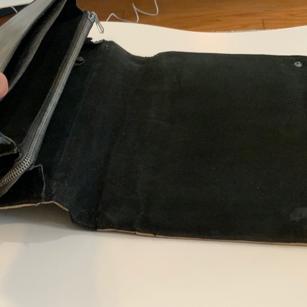 Black Quilted Leather Briefcase - Picture 5 of 5